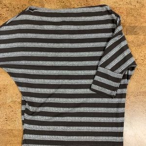 Great condition shirt with 3/4 sleeve